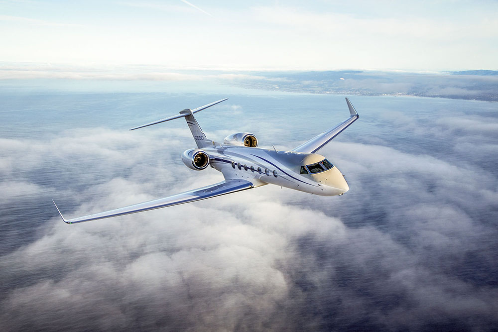 Gulfstream G550 over clouds.